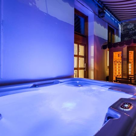 Wellness Wonderland: Garden, Sauna, Jacuzzi In Cbd Budapešť Exteriér fotografie