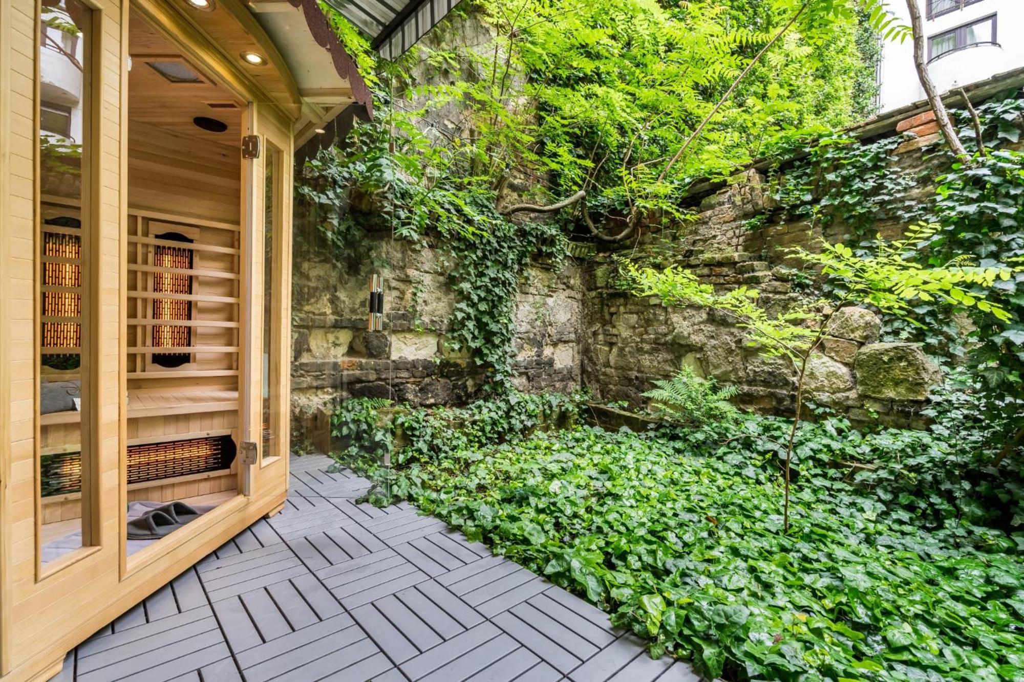 Wellness Wonderland: Garden, Sauna, Jacuzzi In Cbd Budapešť Exteriér fotografie