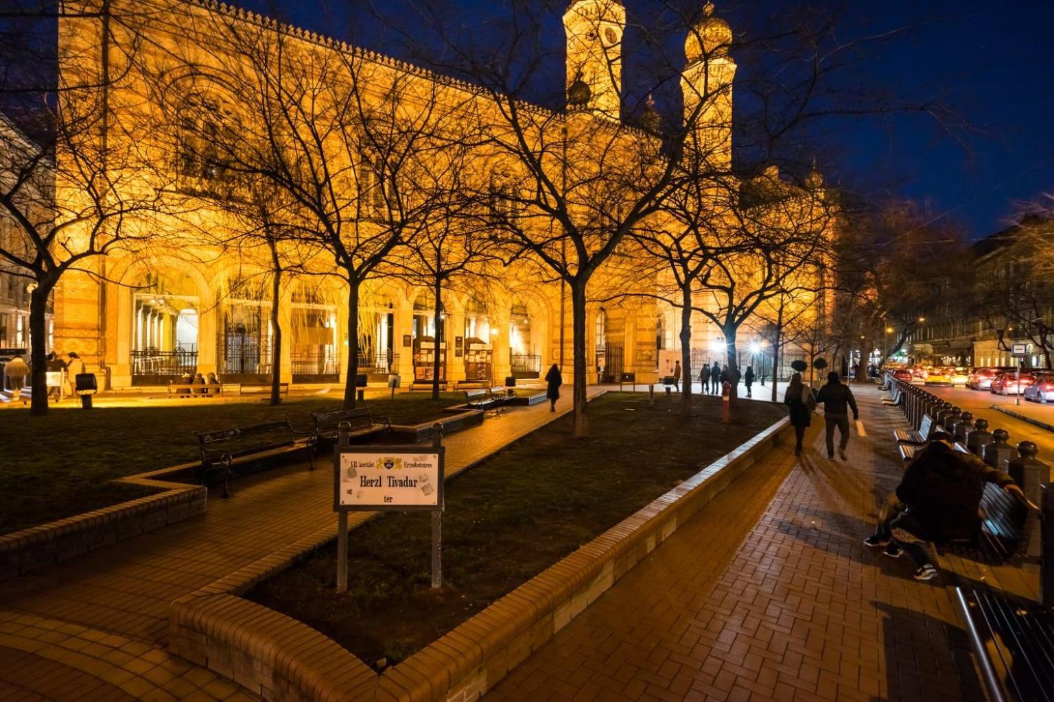 Wellness Wonderland: Garden, Sauna, Jacuzzi In Cbd Budapešť Exteriér fotografie