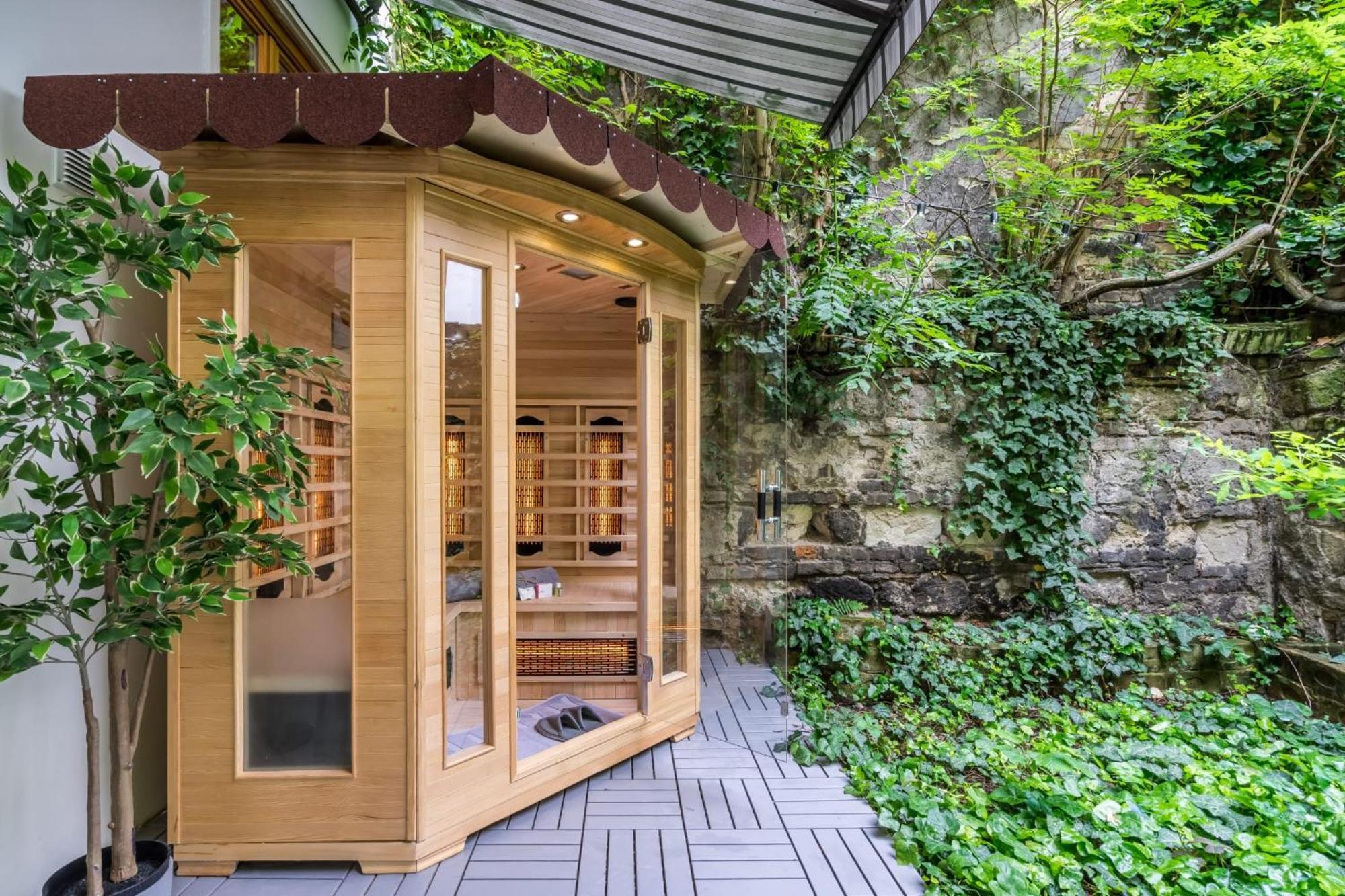 Wellness Wonderland: Garden, Sauna, Jacuzzi In Cbd Budapešť Exteriér fotografie